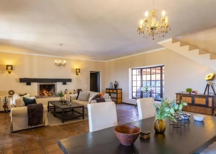 Private With Panoramic Views. *